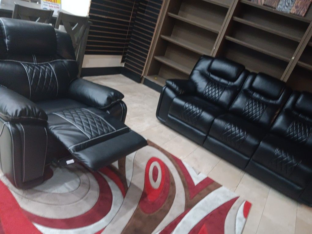 *Weekly Feature*---Santiago Attractive Black Leather Reclining 3 Piece Sets---Delivery And Easy Financing Available👏