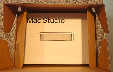 Brand new in sealed box Apple Mac Studio 2025 M4 Max 36GB Ram, 512gb SSD