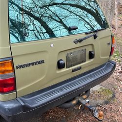 1999 Nissan Pathfinder