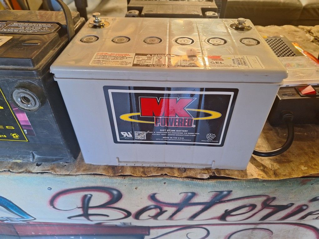 Batteries Battery Bateria Car Battery Truck Battery Near Me for Sale in Perris, CA OfferUp