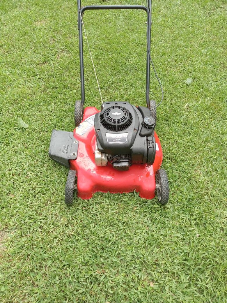 Briggs And Stration 300 Series 4.50 125cc Push Mower 