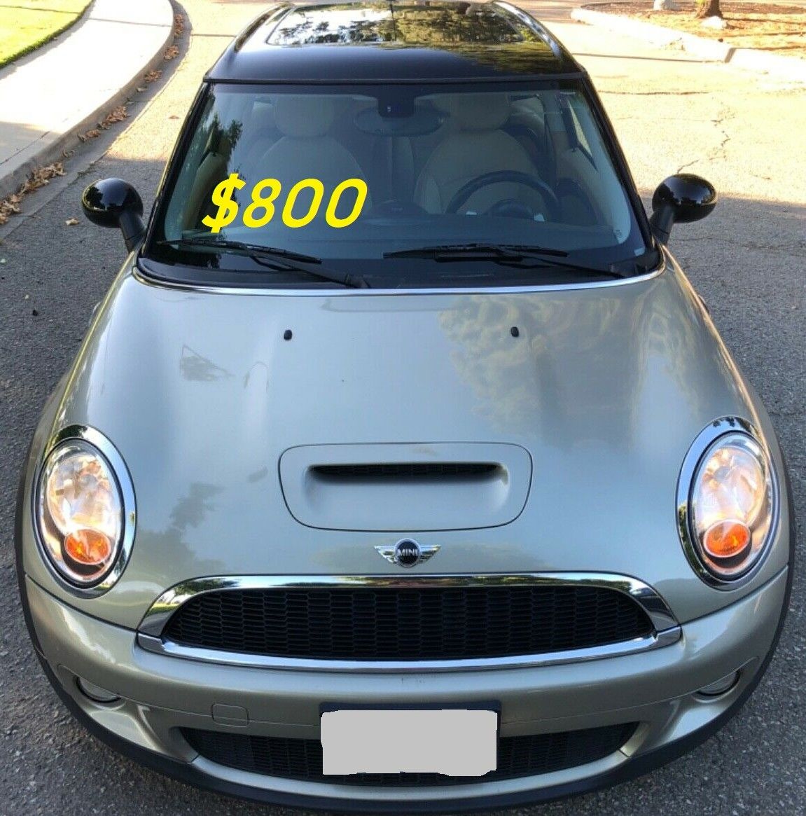 8OO I am selling my 2009 Mini Cooper S CLUBMAN S Very Clean Inside No