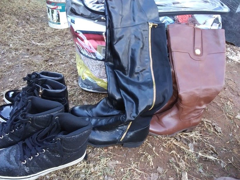 6 PAIRS BOOTS