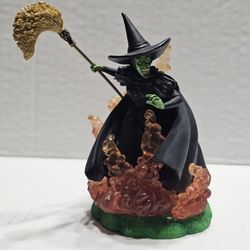 Enesco Wizard of Oz Wicked Witch Of The West Fire Figurine Vintage 2002 / *NEW OLD STOCK - Original Box*