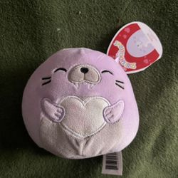Winnie the Purple Valentines Walrus 5” Squishmallow