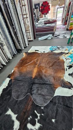 Natural Cowhide Rug Brown Black White