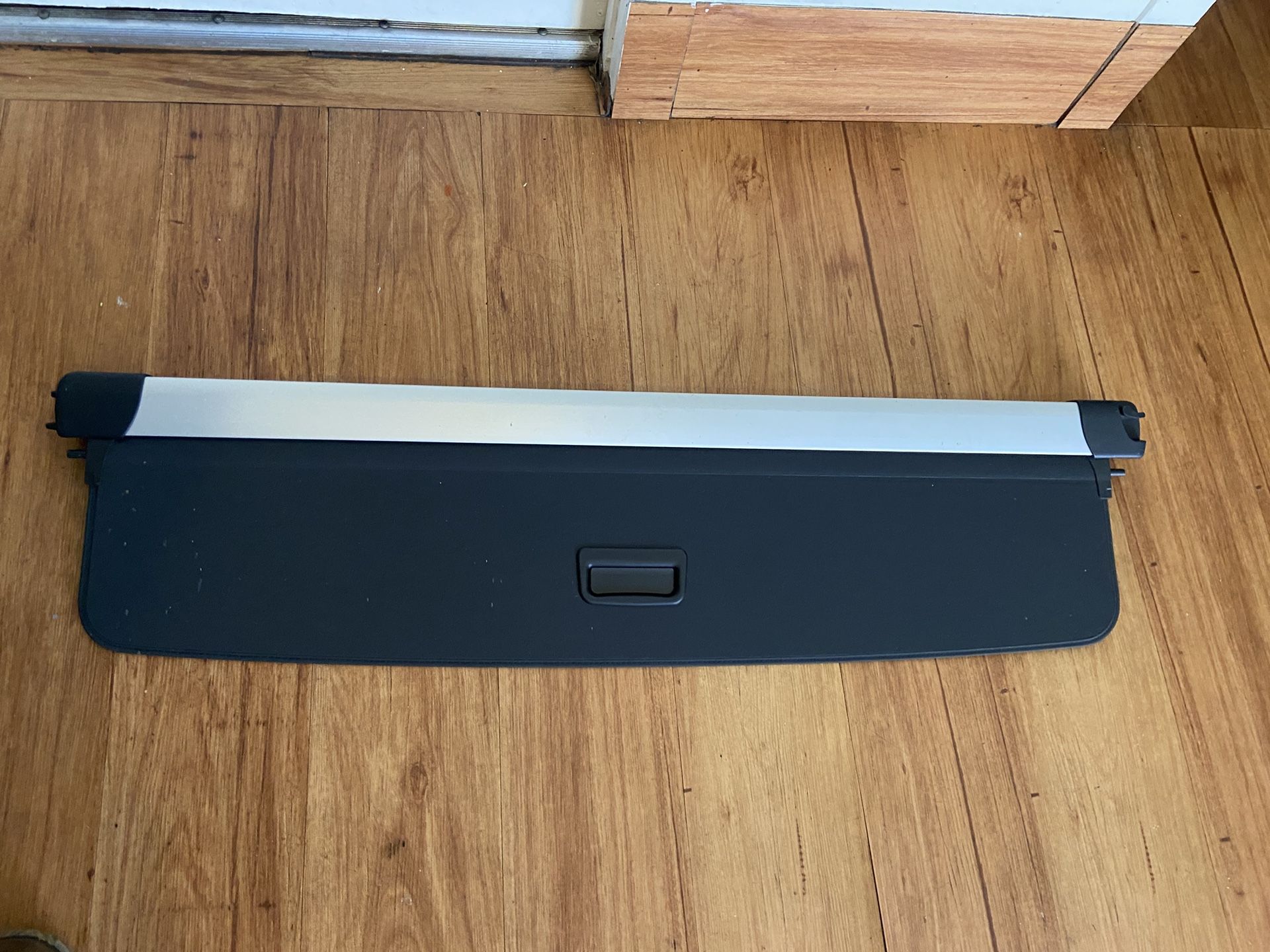 Land Rover Trunk Cargo Cover