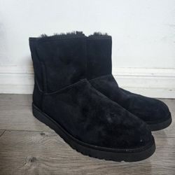 Black Ugg Boots
