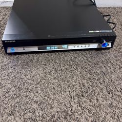 Changer Home  Theater System  With 4 CD 