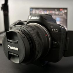 Cannon R50 Digital Camera 