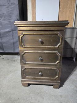 3 Drawer Nightstand