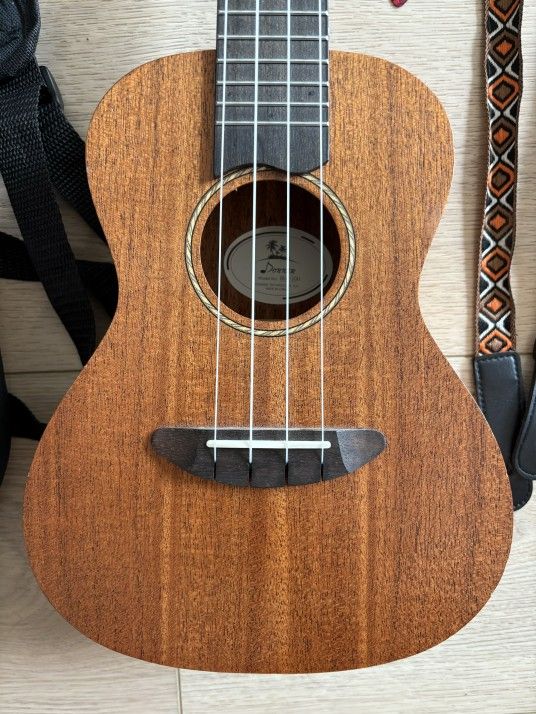 Ukulele (Donner) 