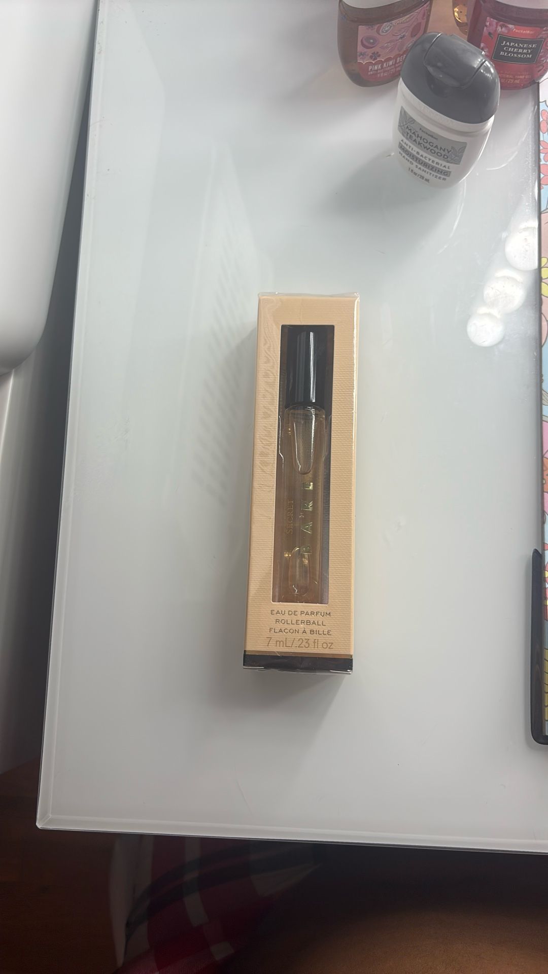 VICTORIA’S SECRET B A R E