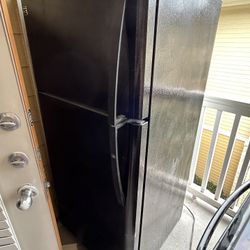 GE Black Refrigerator 