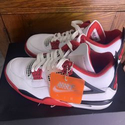 Air Jordan 4 Retro OG ‘Fire Red’ Size 7.5 Men’s 