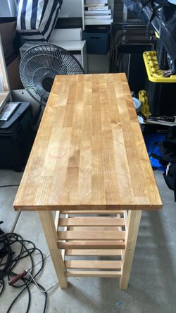 Kitchen preparing table