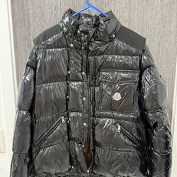 Moncler Puffer Jacket | Medium