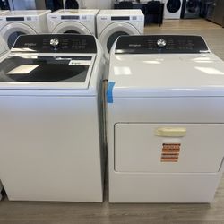 Whirlpool Washer And Dryer Set - Electric
