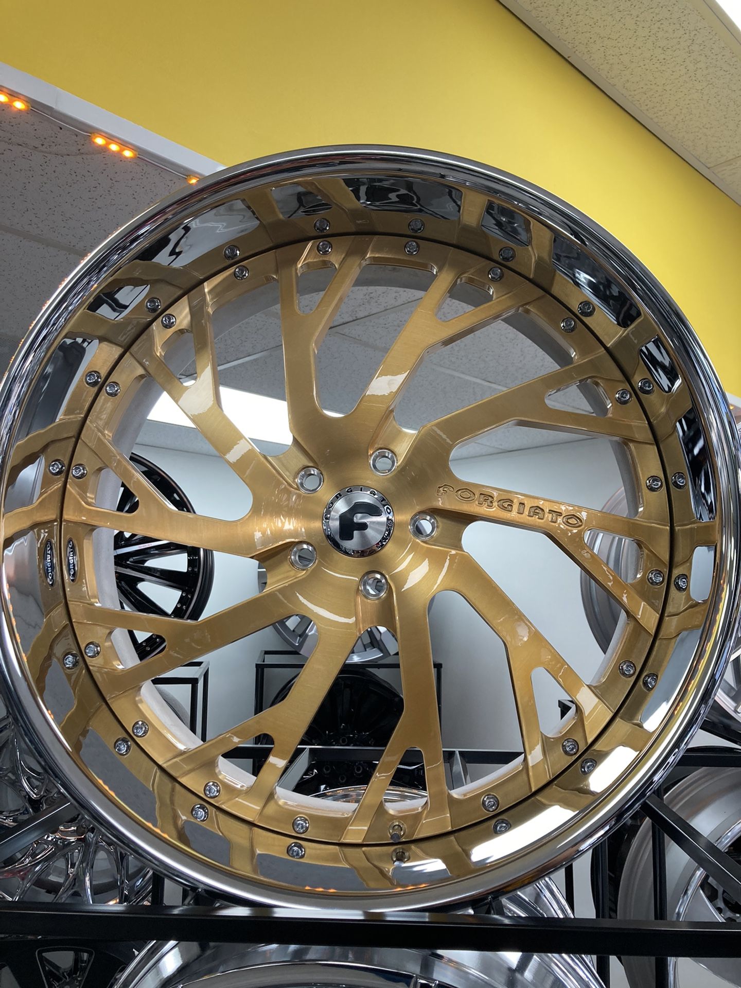 24 INCH FORGIATO RIMS AND TIRES FOR : G BODY