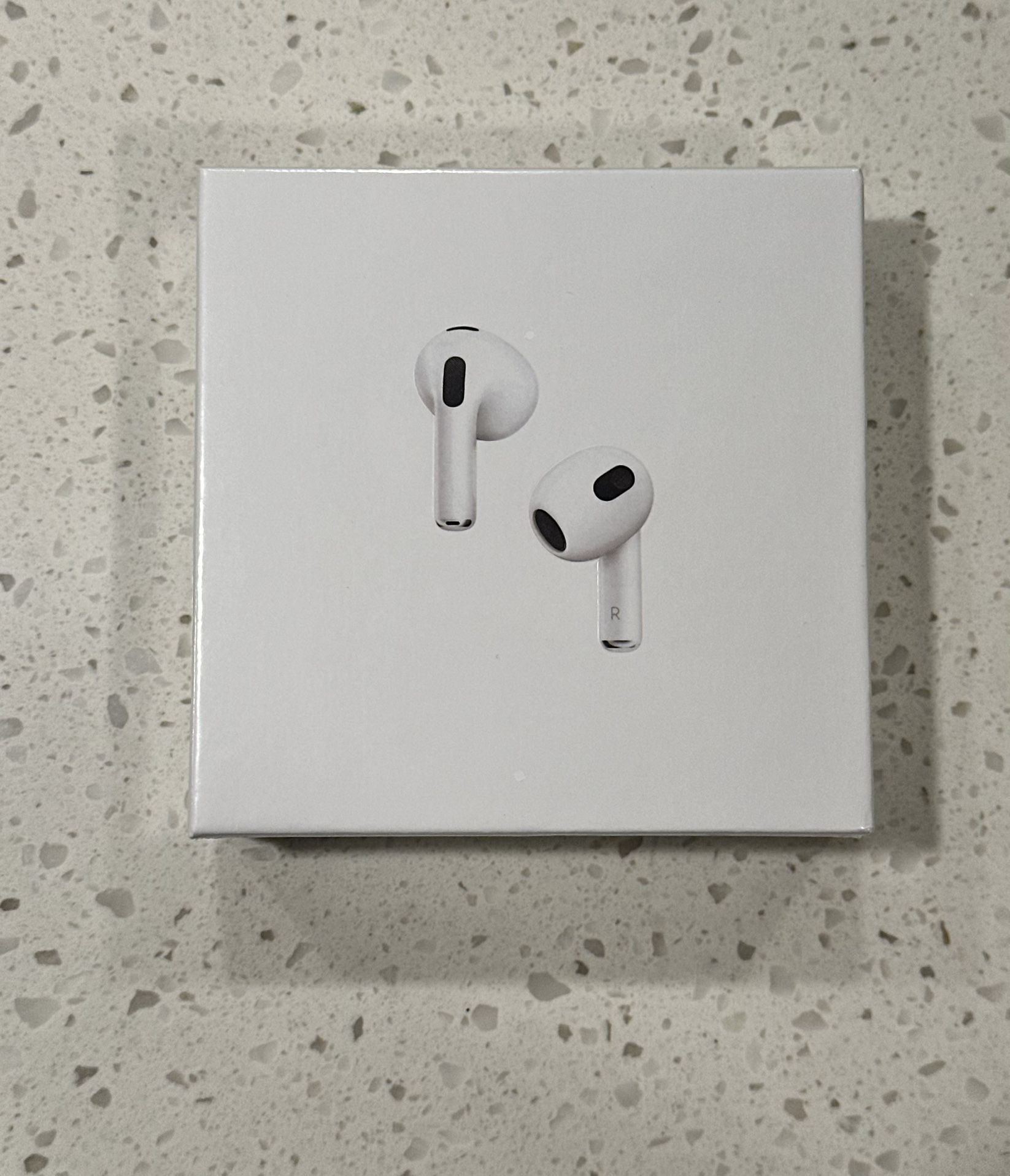 AirPods