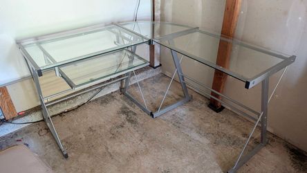 L shaped computer/office desk - glass
