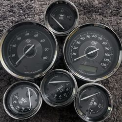 08-13 Harley Davidson Street Glide Gauge Speedometer Set