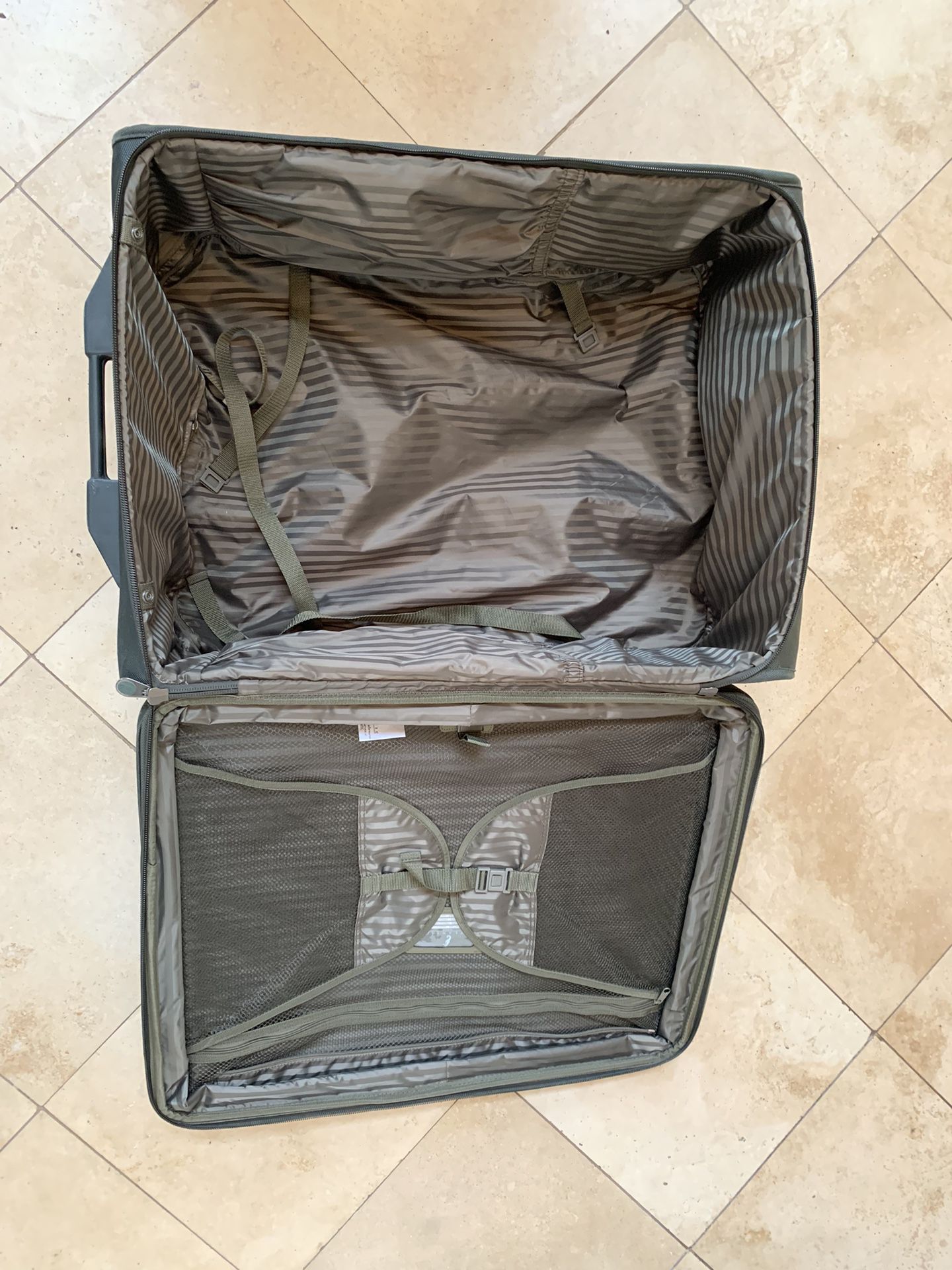 NEW Nordstrom Fabric/Vinyl Garment / Travel Bags for Sale in Toms River, NJ  - OfferUp