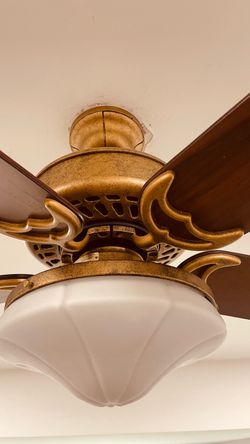 Ceiling fan 6 speed Casablanca fan with lights. $55