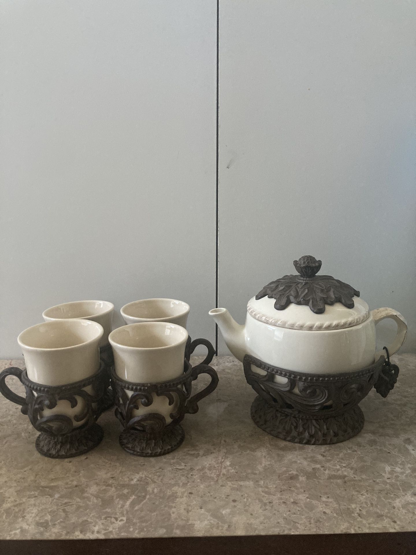 Gracious Goods Tea Set