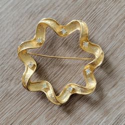 Sarah Coventry Brooch Jewelry 