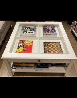 Perfect Coffee table with Storage and Glass Display top! 😃
