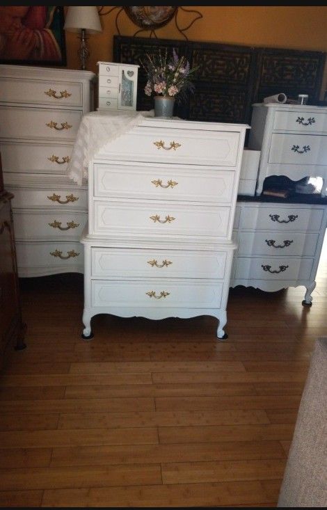Henry Link French Provincial Highboy Dresser Solid Wood Measurements On Picture 