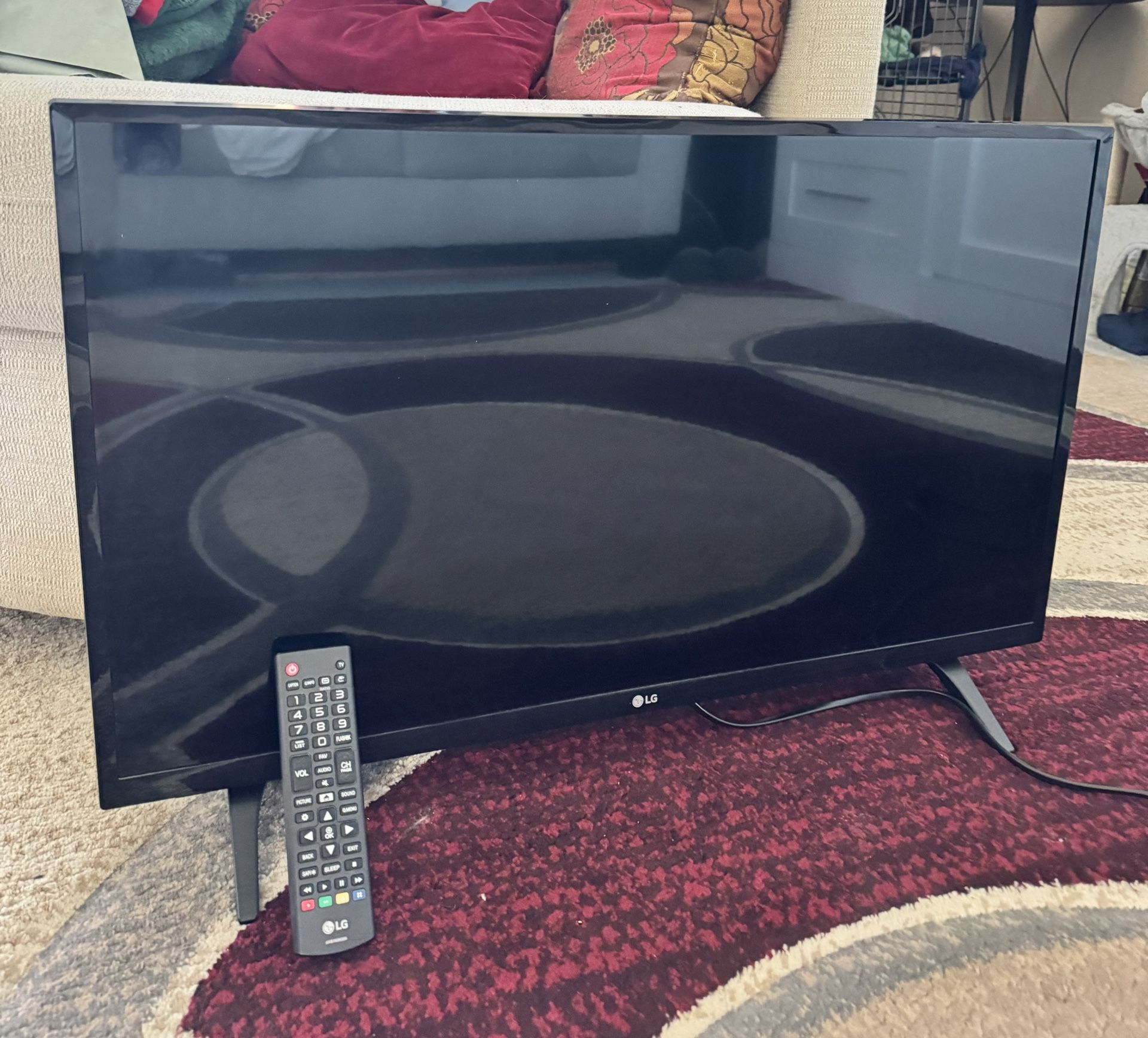 32” LG LED TV