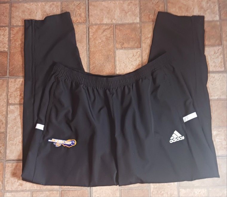 MEN'S BRAND NEW ADIDAS JOGGERS/SIZE 2XL