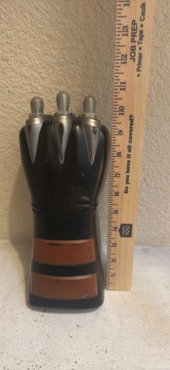 Wolverine Hand Toy 