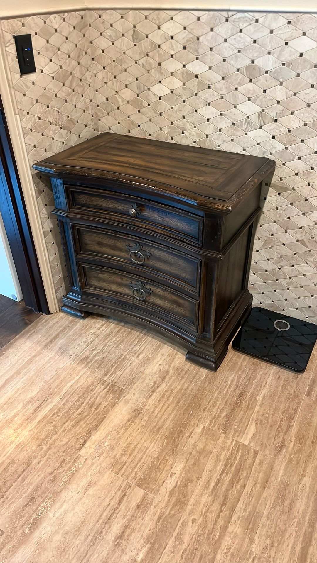 Dresser For Sale (Anaheim Hills)