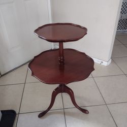 Vintage French Table Collectibles& Art Antiques