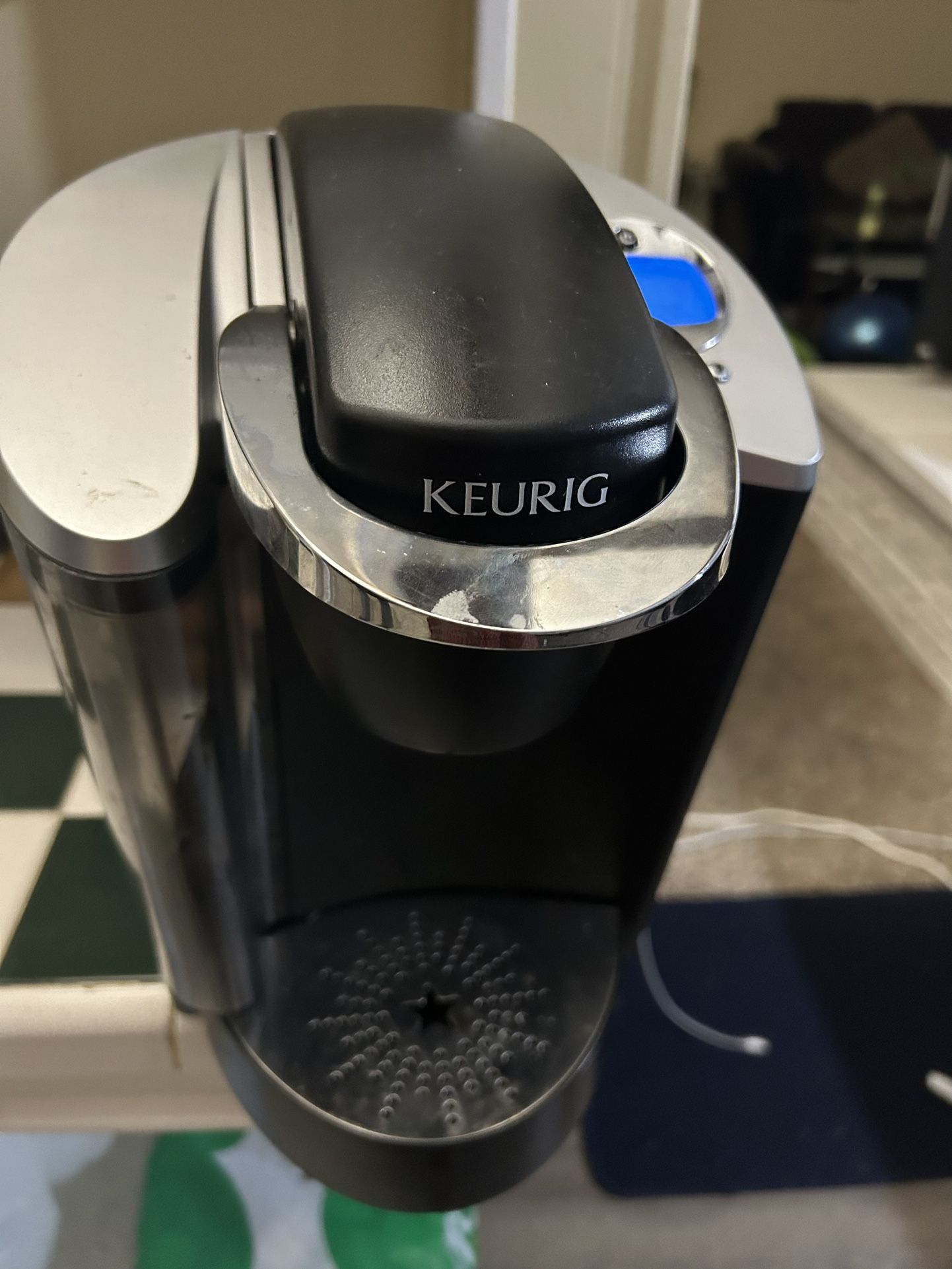 Keurig Keurig B60 Special Edition Brewing System coffee maker $399 on Walmart new in condition