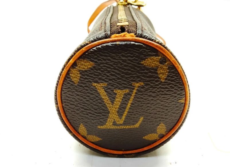 Louis Vuitton LV Accessory pouch  Papillon Pouch w/LV Monogram!