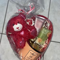 Valentines Day Gift Sets $25 