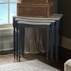 Stunning Set Of Nesting Table 