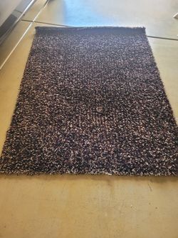 Area Rugs (2)