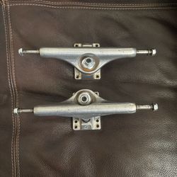 Skateboard Independent 169mm Polished Trucks  Set of 2 Pre-owned  Good Condition