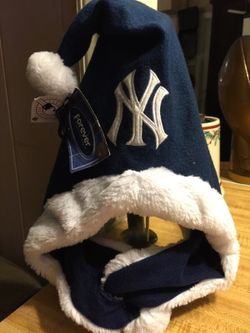 New York Yankees Santa hat