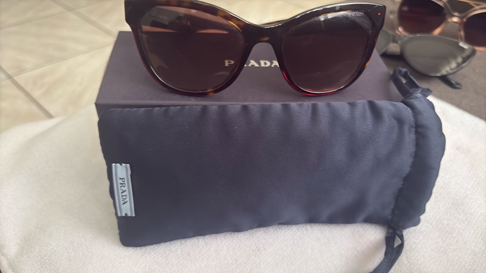 PRADA CATEYE GLASSES BROWN