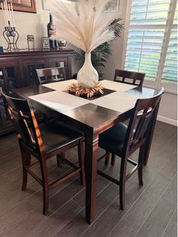 Dark Wood Dining Set with 4 chairs
