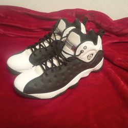 Air Jordan Jumpman Team 2 Black And White Men Size 12.5