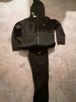 Nike sweatsuit