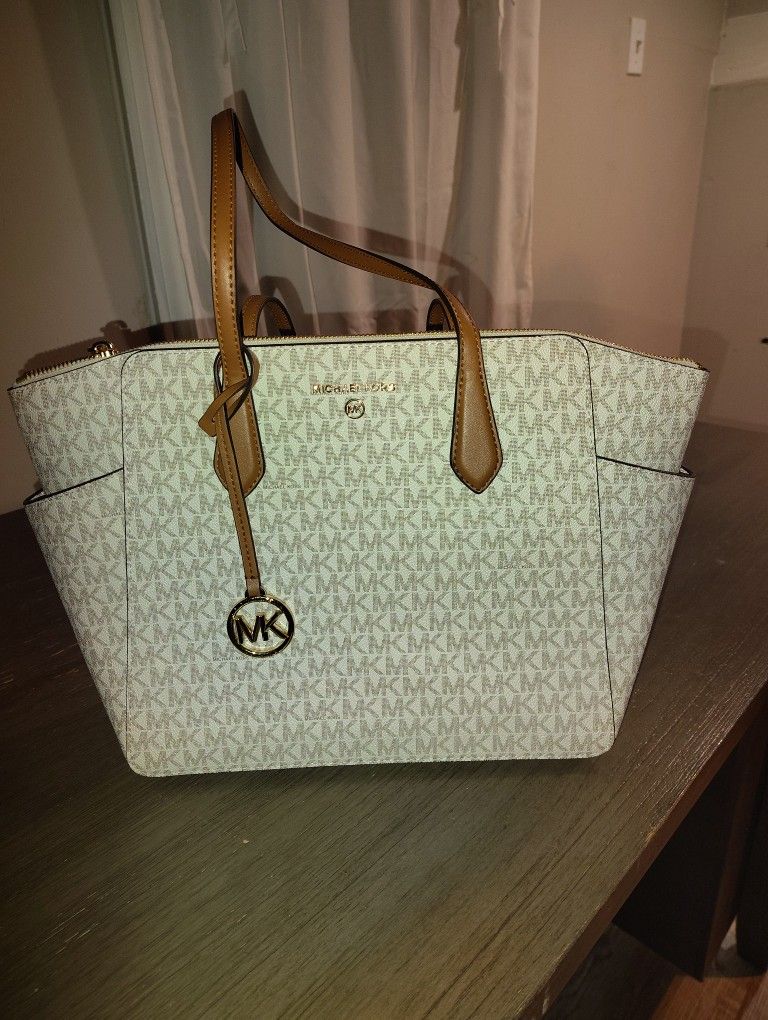 Michael Kors Marilyn Tote