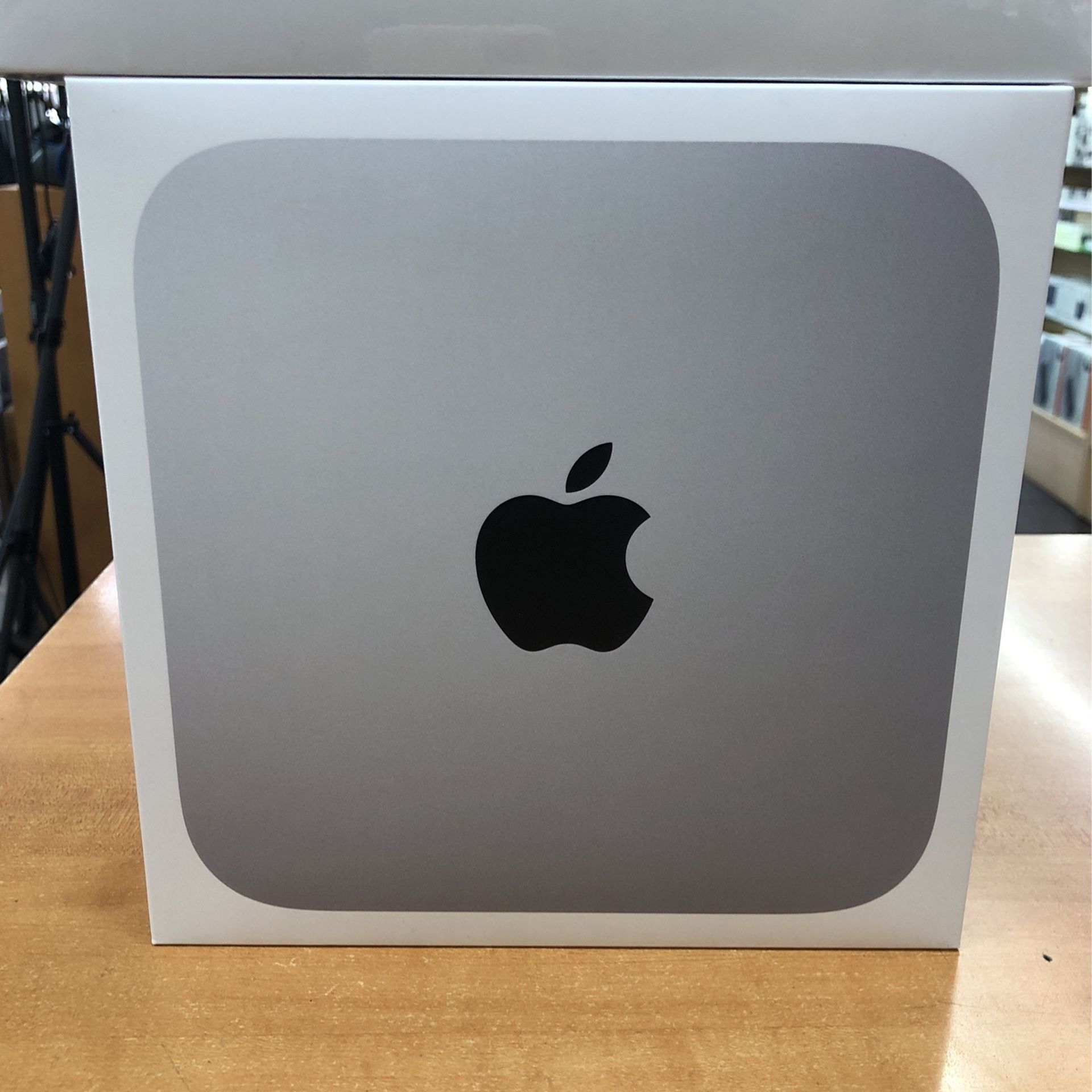 Mac Mini 2023 M2 8 Core CPU/ 10 Core GPU/ 8 GB / 256 GB SSD